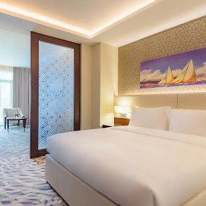 Ruime Kamer met een King Size Bed